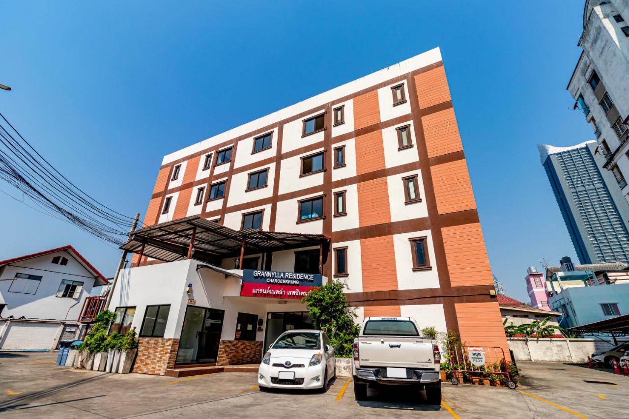 Grannylla Charoenkrung Aparthotel Bangkok Bagian luar foto