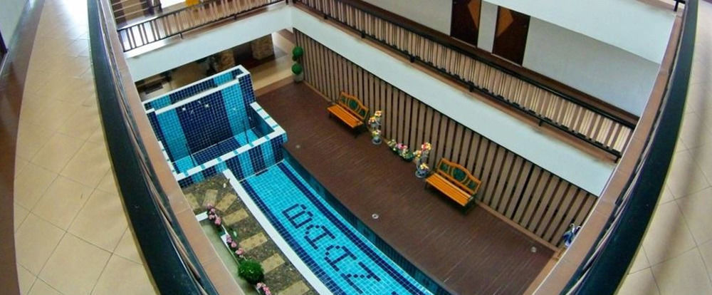 Grannylla Charoenkrung Aparthotel Bangkok Bagian luar foto